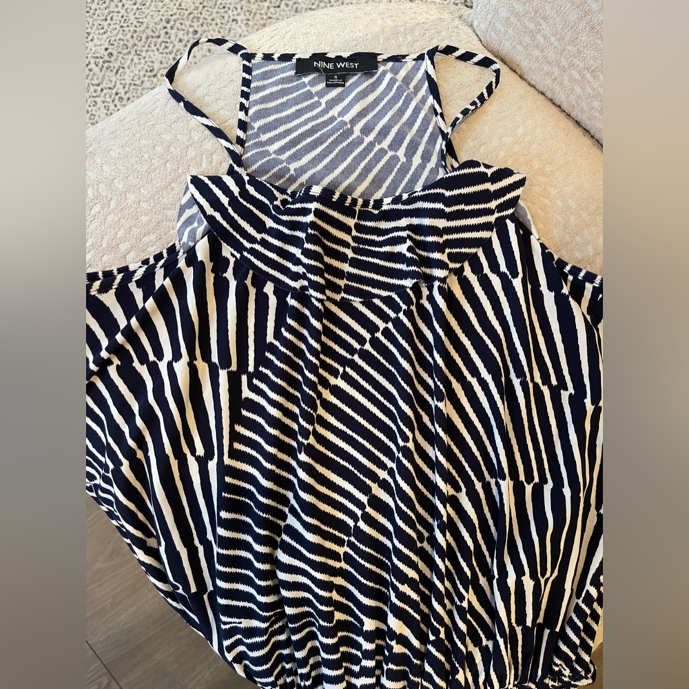 Women’s Size 4 Nine West Sleeveless Navy Blue/White Patterned Maxi Dress